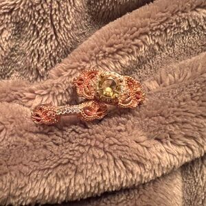 SZ 7.5 | .925 Vintage Rose Gold Double Princess Leaf Ring w Yellow Diamond